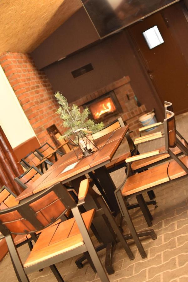 Hotel Dabrowiak Dąbrowa Górnicza Екстериор снимка